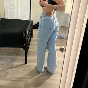 Princess polly jeans . Too big on me